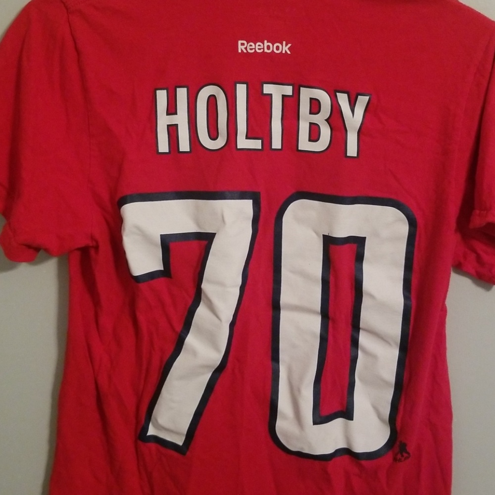 Caps Holtby tee